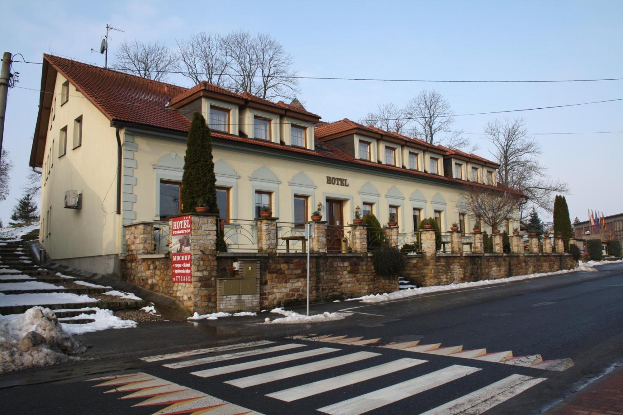 Hotel Boucek Mochov Extérieur photo