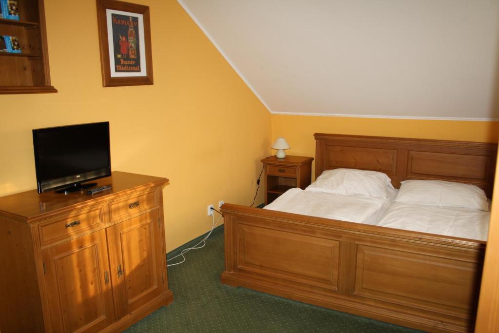 Hotel Boucek Mochov Chambre photo