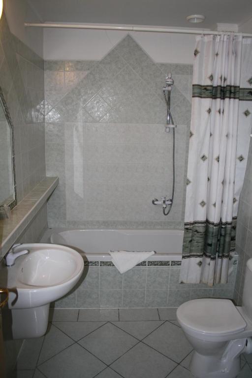 Hotel Boucek Mochov Chambre photo